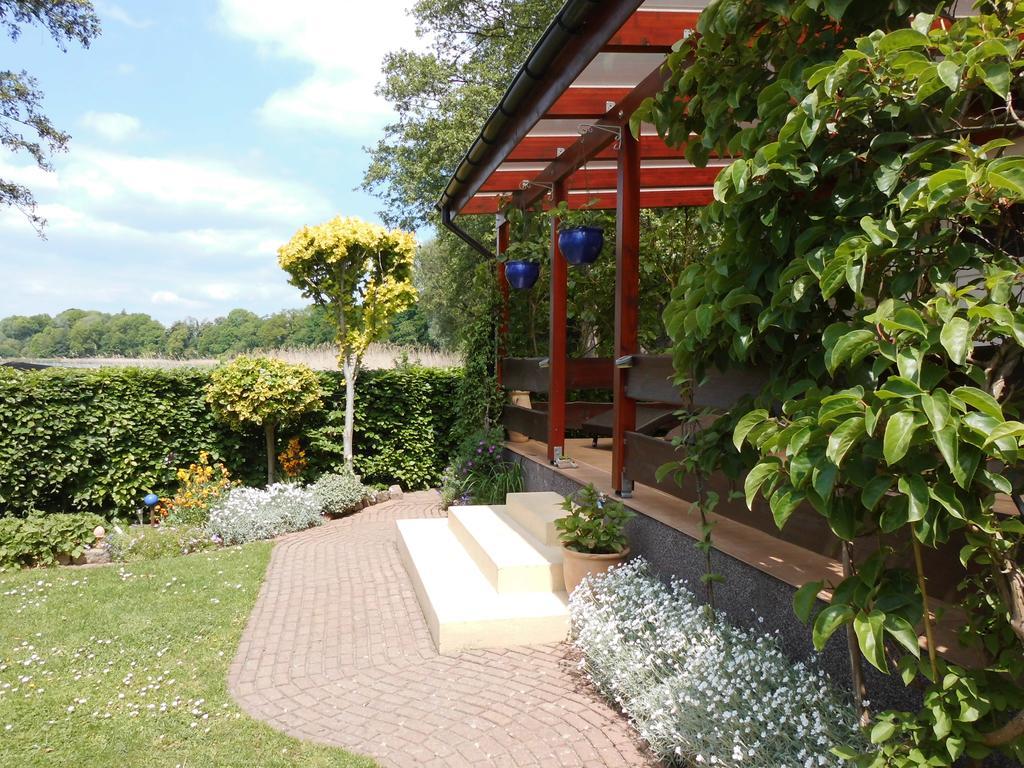 Bungalow Idylle Am See Neuruppin Eksteriør bilde