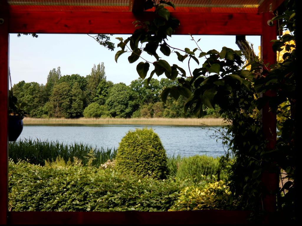Bungalow Idylle Am See Neuruppin Eksteriør bilde